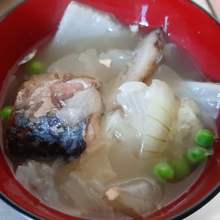 サバ缶と白菜の味噌汁